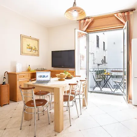 Il Vicoletto Apartment Sorrento Esterno foto